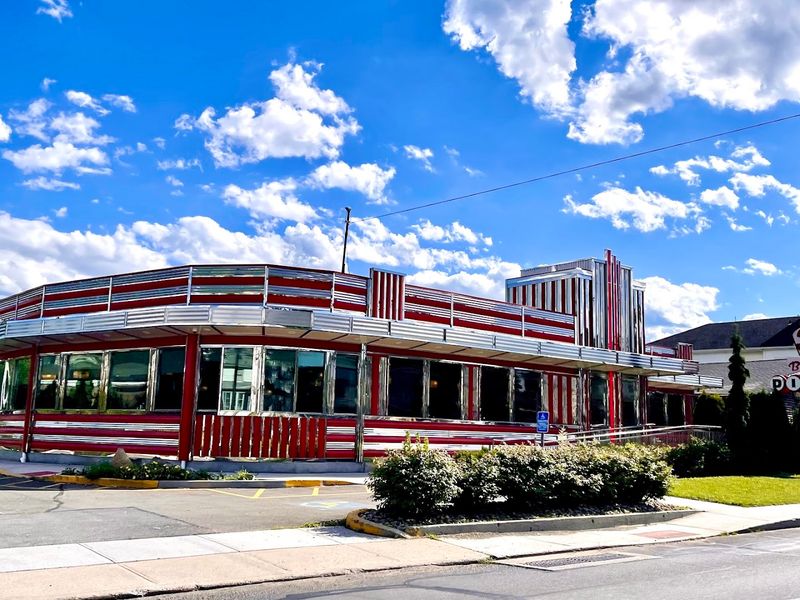 8 Connecticut Towns Where Homeowners Are Feeling The Weight Of Rising Taxes - Decor Hint Danbury