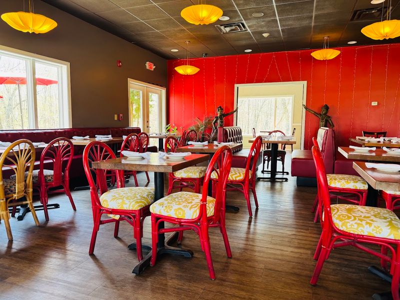 10 Amazing Under-The-Radar Restaurants In Connecticut Serving Amazing Gluten-Free Comfort Food - Decor Hint The Elephant Trail, Avon