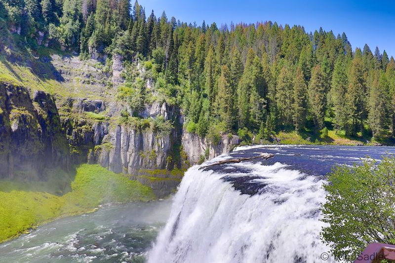 This Idaho Scenic Byway Leads To A Waterfall That Looks Especially Impressive In Summer - Decor Hint Summer Water Flow Makes The Main View Especially Powerful