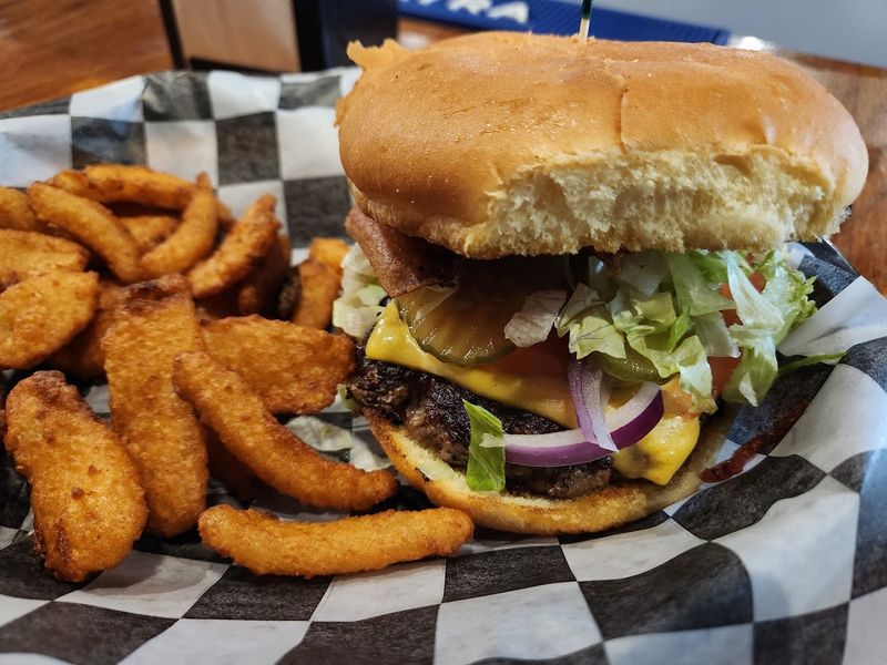 Moco's Bar And Grill, White Hall