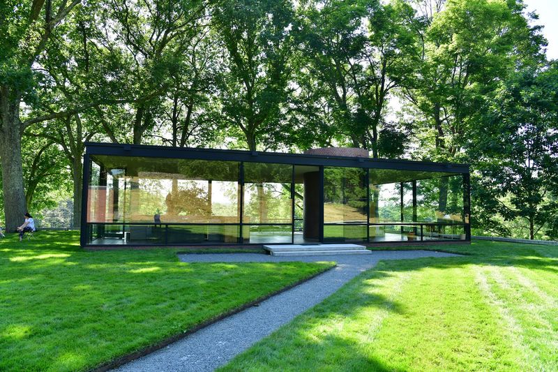Get Ready To Fall In Love With The Most Storybook-Like Town In Connecticut - Decor Hint The Glass House Adds A Modern Surprise