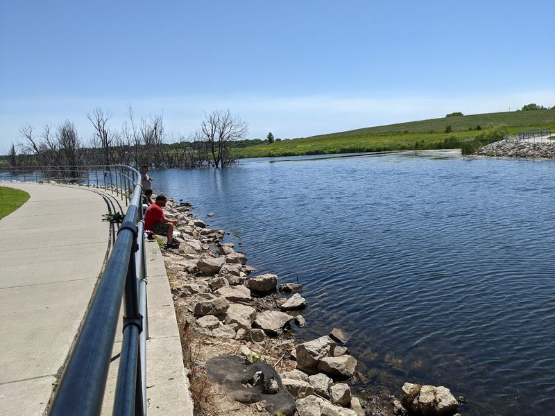 These 11 Senior-Friendly Nebraska Walking Trails Keep The Pace Gentle And The Scenery Peaceful - Decor Hint Prairie Queen Trail, Papillion