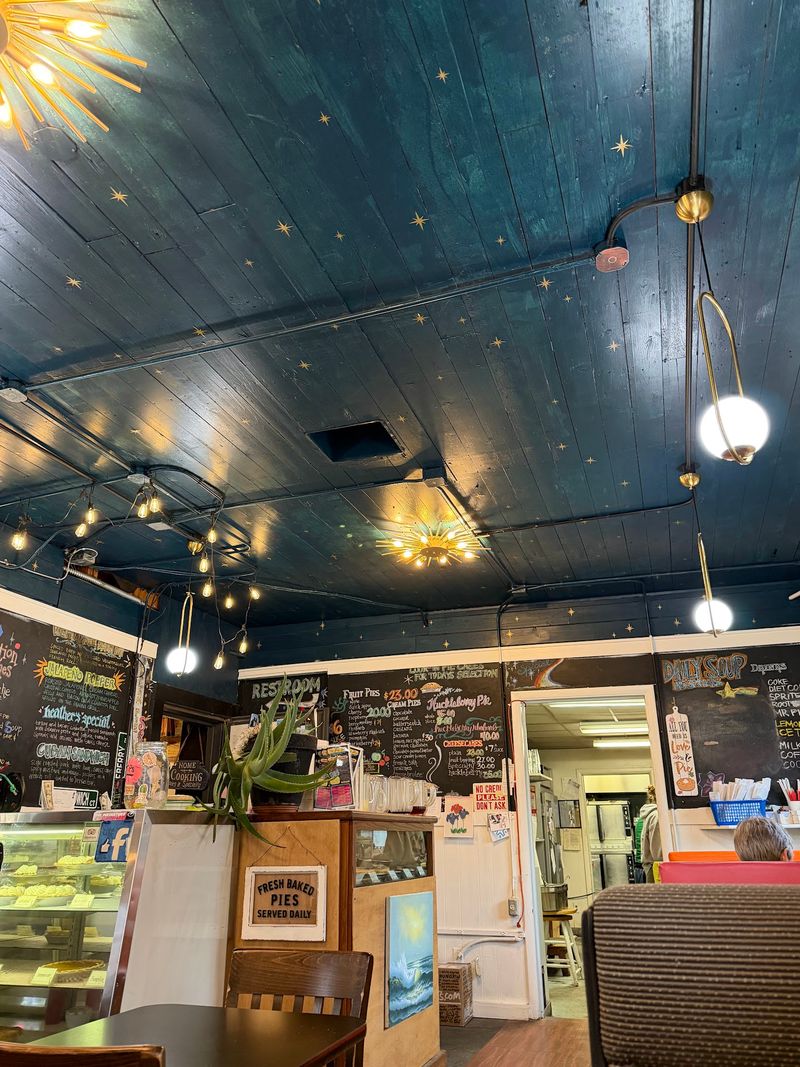 Why Pie Hut Keeps Drawing People Back