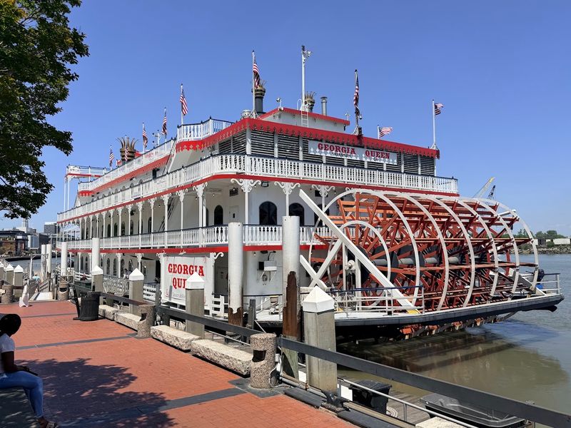 This Peaceful Georgia River Cruise Is The Relaxing Surprise Hiding In Plain Sight - Decor Hint The Live Narration That Makes History Come Alive