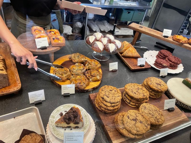This Bakery In Massachusetts Bakes Pastries So Flaky You'd Never Guess They're Gluten-Free - Decor Hint The Croissant That Changed My Mind About Gluten-Free