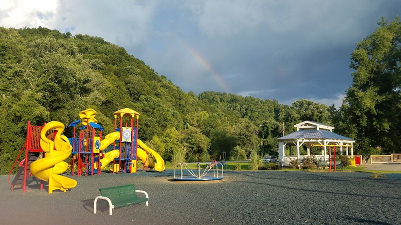 10 Kentucky Towns Losing Residents Due To Rising Property Costs - Decor Hint Hyden