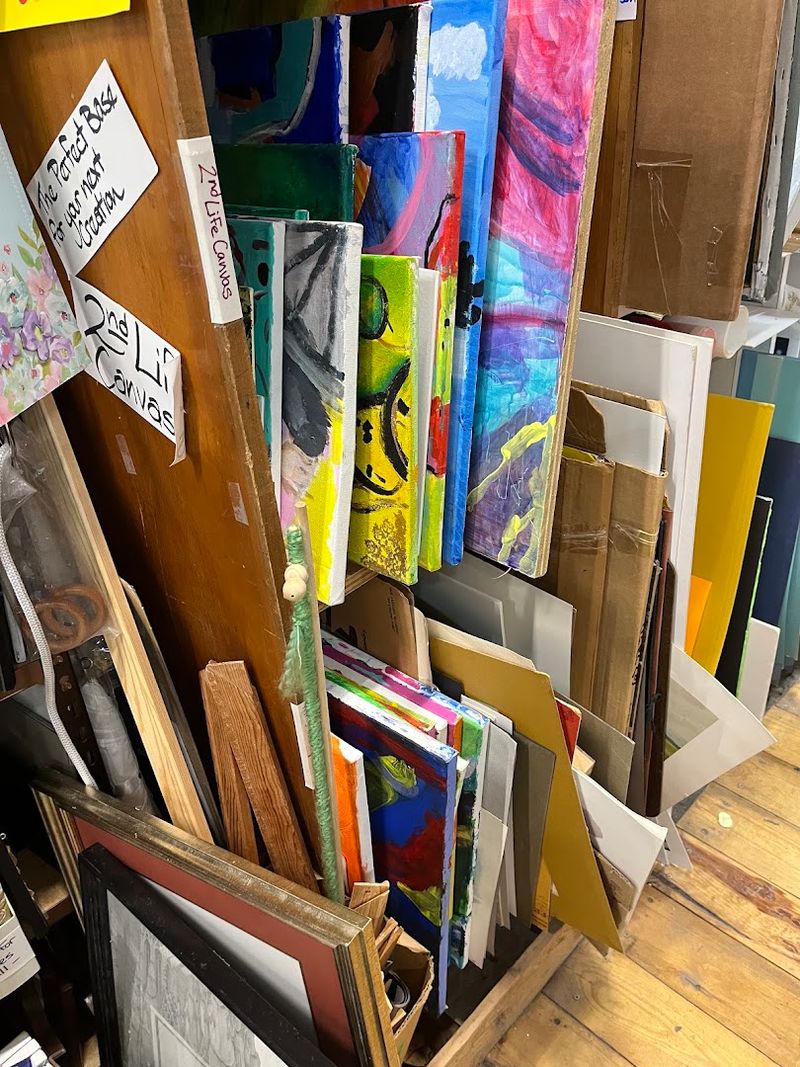 This Kentucky Shop Sells Rescued Craft Supplies And Lets You Set Your Own Price - Decor Hint Creative ReUse And The Local Art Community