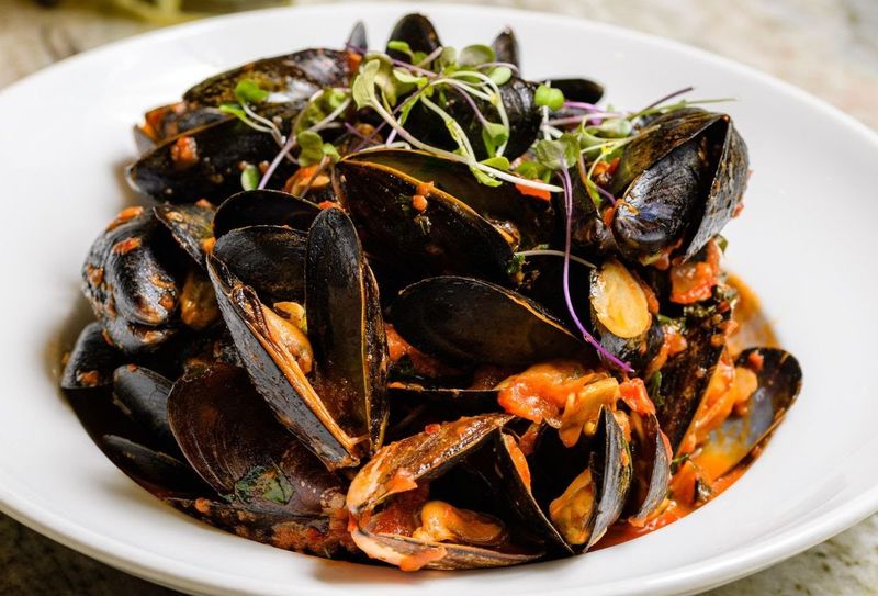 People Come From All Over Connecticut For A Meal At This Classic Italian Restaurant - Decor Hint How To Make The Most Of Your Visit