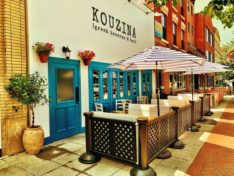 A Downtown Table That Feels Like A Mini Getaway