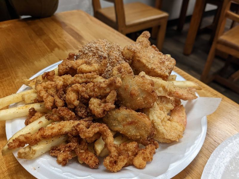 The Art Of The Perfect Seafood Fry