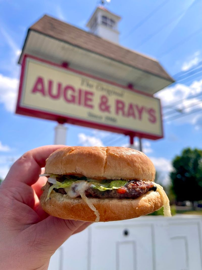 These Onion Rings In Connecticut Are So Good, You'll Be Thinking About Them All Week - Decor Hint More Comfort Food To Order With Them