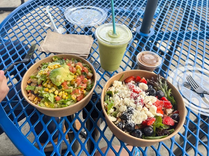 Fresh Greens And Proteins, Hamden