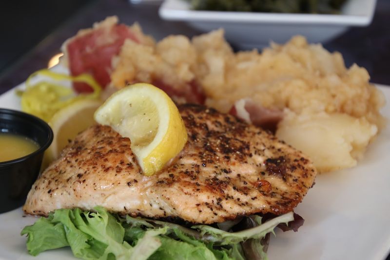 10 Seafood Restaurants In Kentucky That'll Ruin You For Chain Takeout - Decor Hint Knotty Pine On The Bayou
