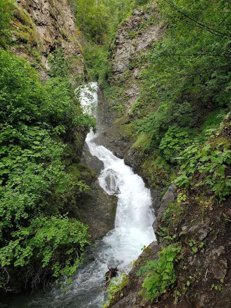 Thunderbird Falls, Eklutna