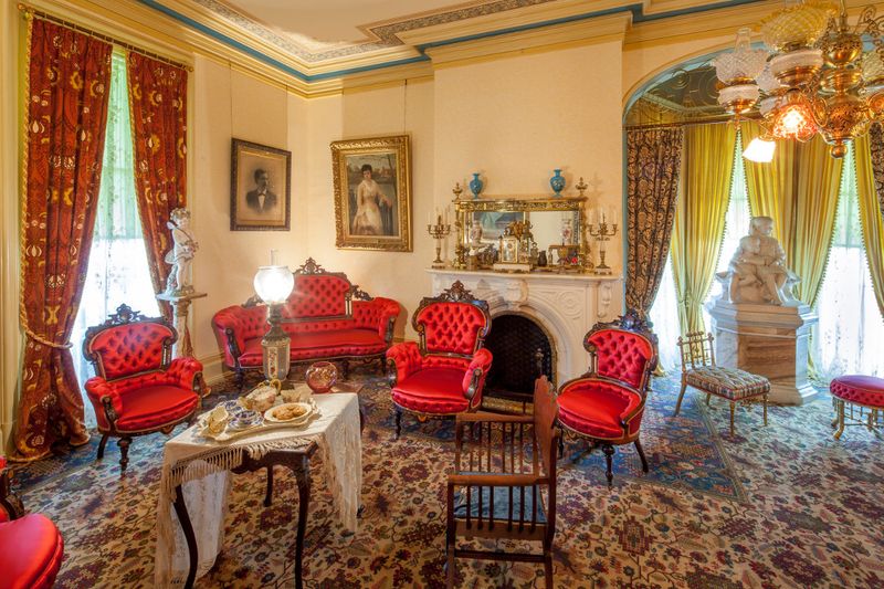 10 Wisconsin Day Trips Filled With Scenery And Local History - Decor Hint Villa Louis Historic Site, Prairie Du Chien