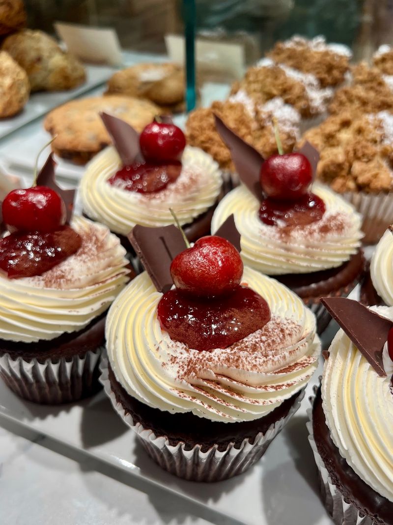 10 Beloved Bakeries Raising The Bar Across Vermont - Decor Hint Boxcar Bakery