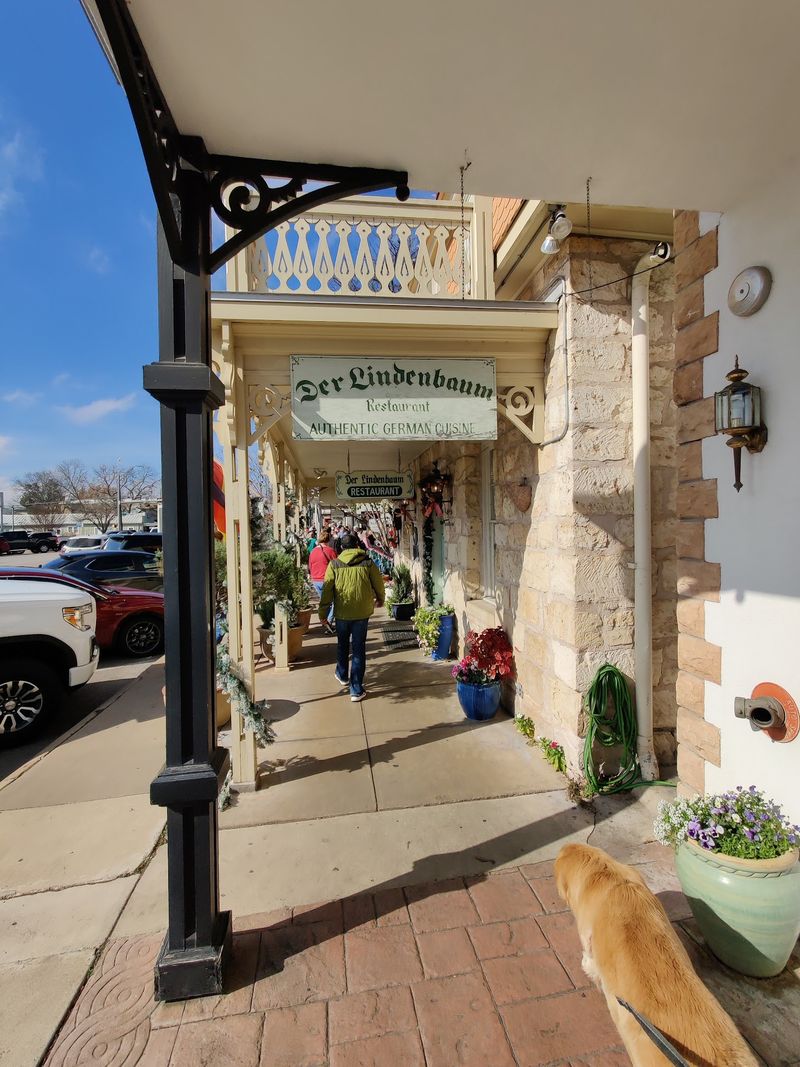 10 Cool Places To Visit In Texas That Feel Like A Quick Trip To Another Country - Decor Hint Fredericksburg, Gillespie County