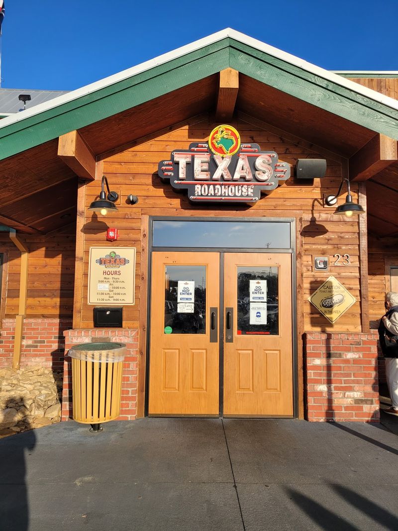 Texas Roadhouse, Savannah