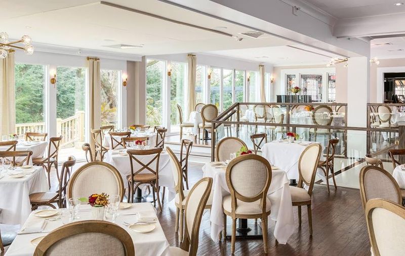 Roger Sherman Inn, New Canaan 