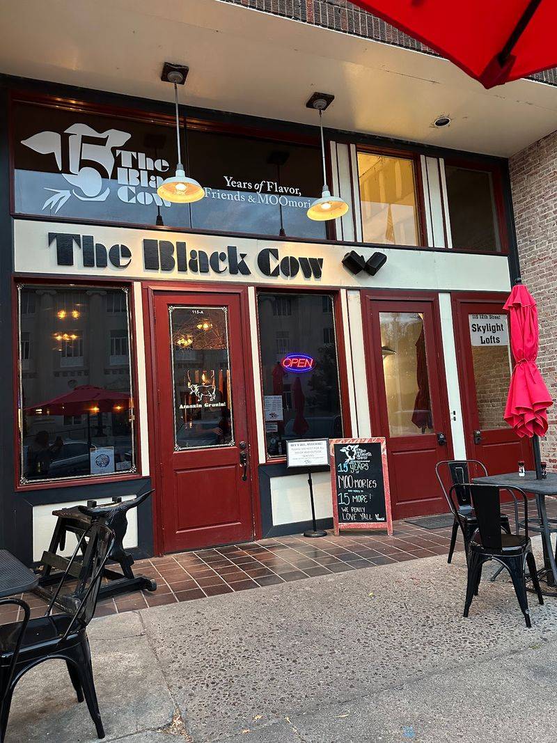 The Black Cow, Columbus
