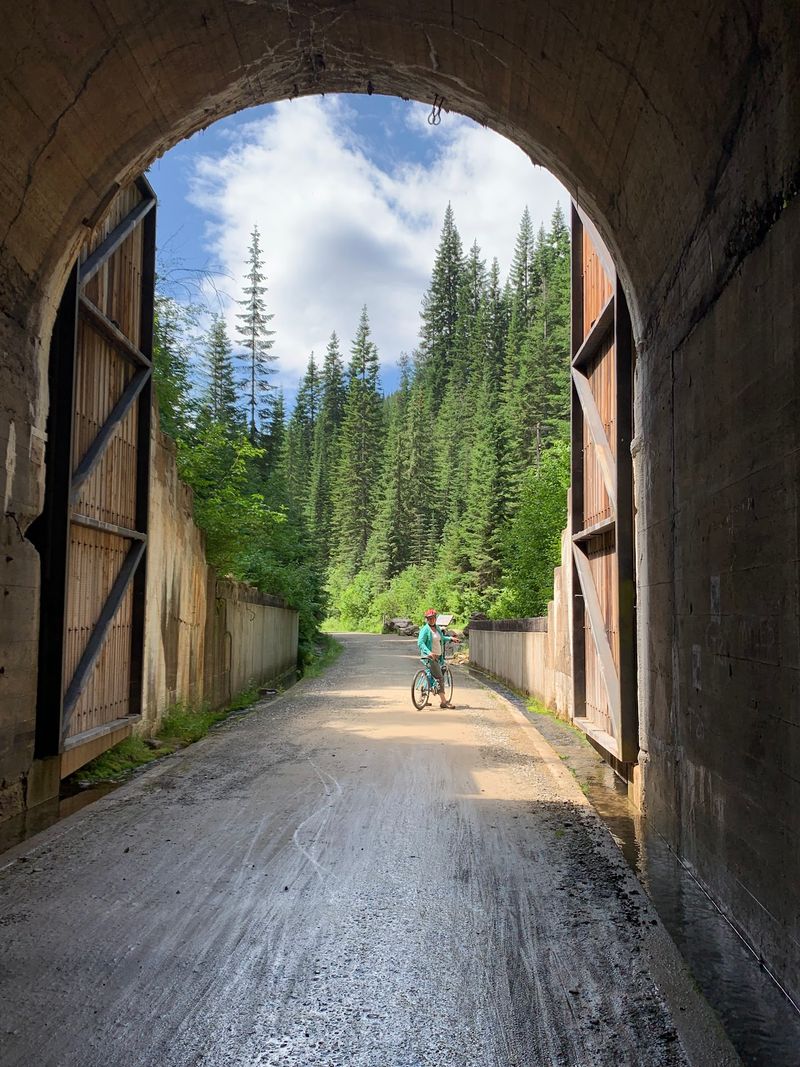 7 Idaho Railroad Adventures So Unusual They Belong On Your Bucket List - Decor Hint Route Of The Hiawatha