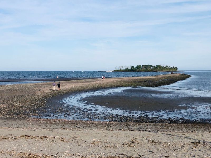 Silver Sands State Park