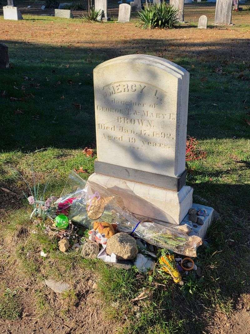 Mercy L. Brown Headstone, Chestnut Hill Baptist Church Cemetery, Exeter
