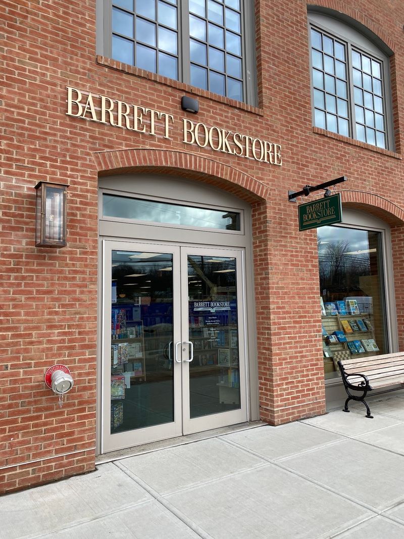 This Connecticut Bookstore Carries Beautiful Stationery You Won't Find Anywhere Else In The State - Decor Hint The History Behind A Longstanding Literary Haven