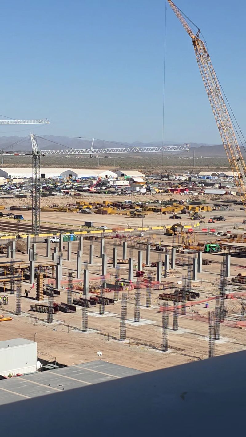 10 Reasons Arizona Is Making People Dream About Moving - Decor Hint A Massive Tech And Manufacturing Wave