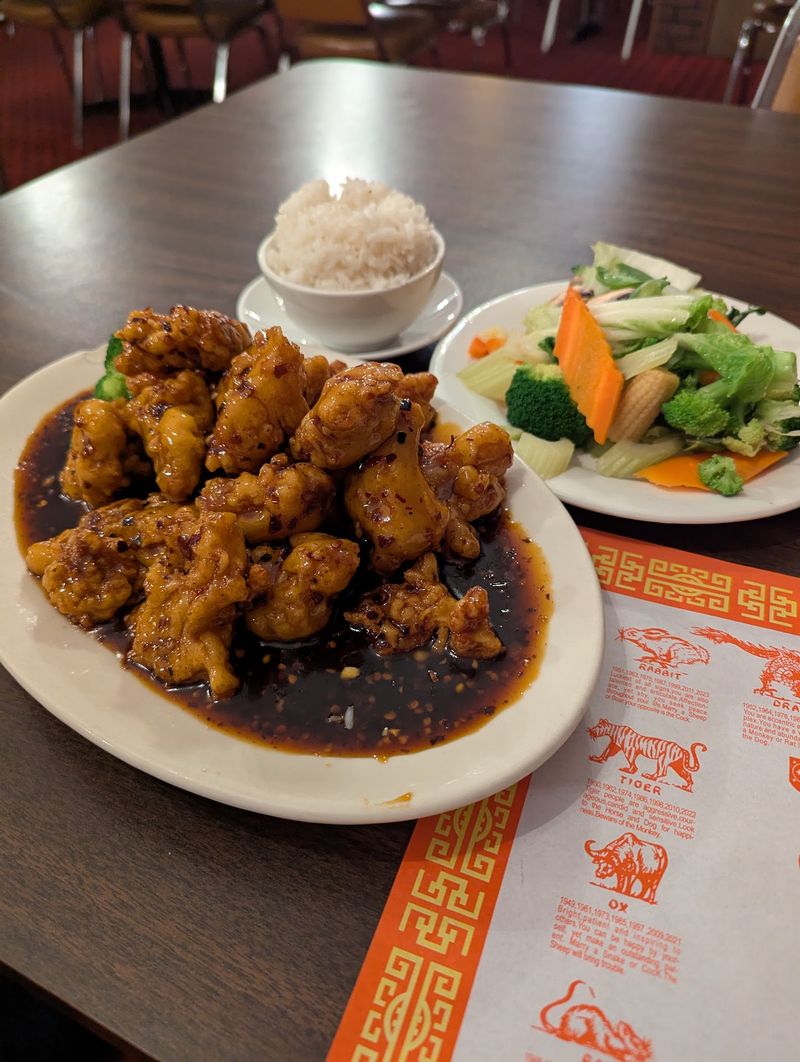 This Idaho City Is Quietly Becoming A Chinese Food Hotspot - Decor Hint Dishes That Define Pure Delight