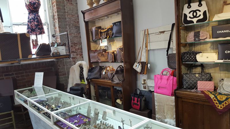 Authentic Handbags From Major Luxury Labels