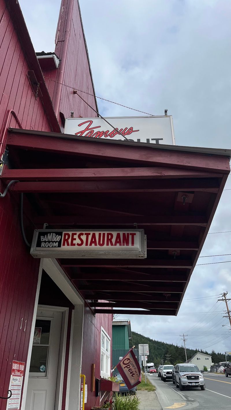 One Bowl Of The Clam Chowder At This Alaska Hole-In-The-Wall And You'll Be Hooked - Decor Hint Haines, Alaska Is The Kind Of Town That Sticks With You