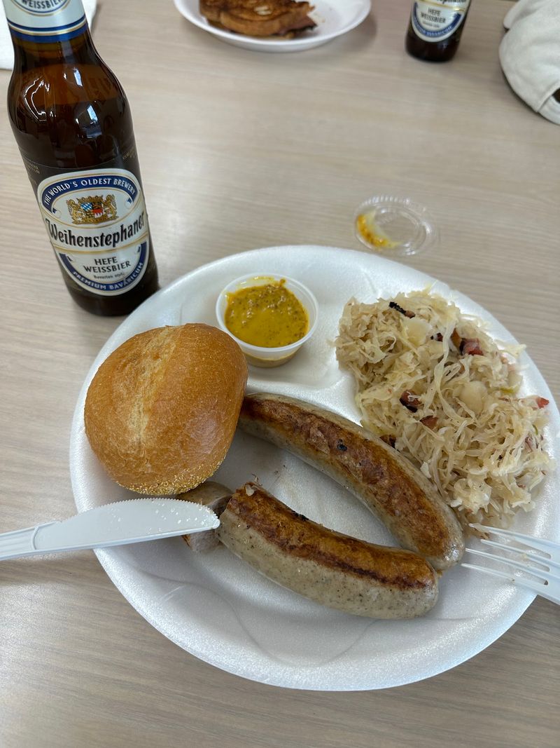 Almost Nobody Outside Florida Knows About This Traditional German Deli - Decor Hint Bratwurst On A Toasted Crunchy Roll