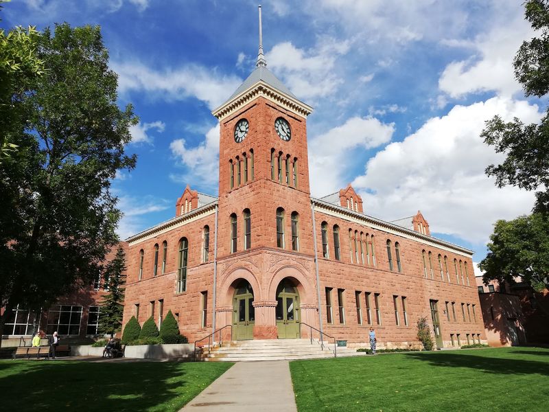10 Reasons Arizona Is Making People Dream About Moving - Decor Hint A Booming Job Market