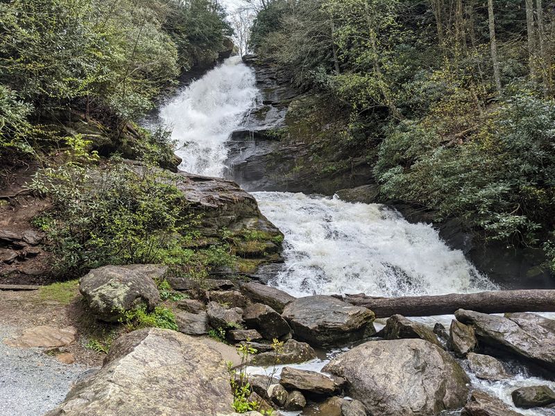 This Georgia Town Where Summer Temperatures Rarely Climb Above 80 Degrees - Decor Hint Mud Creek Falls Is An Easy Win