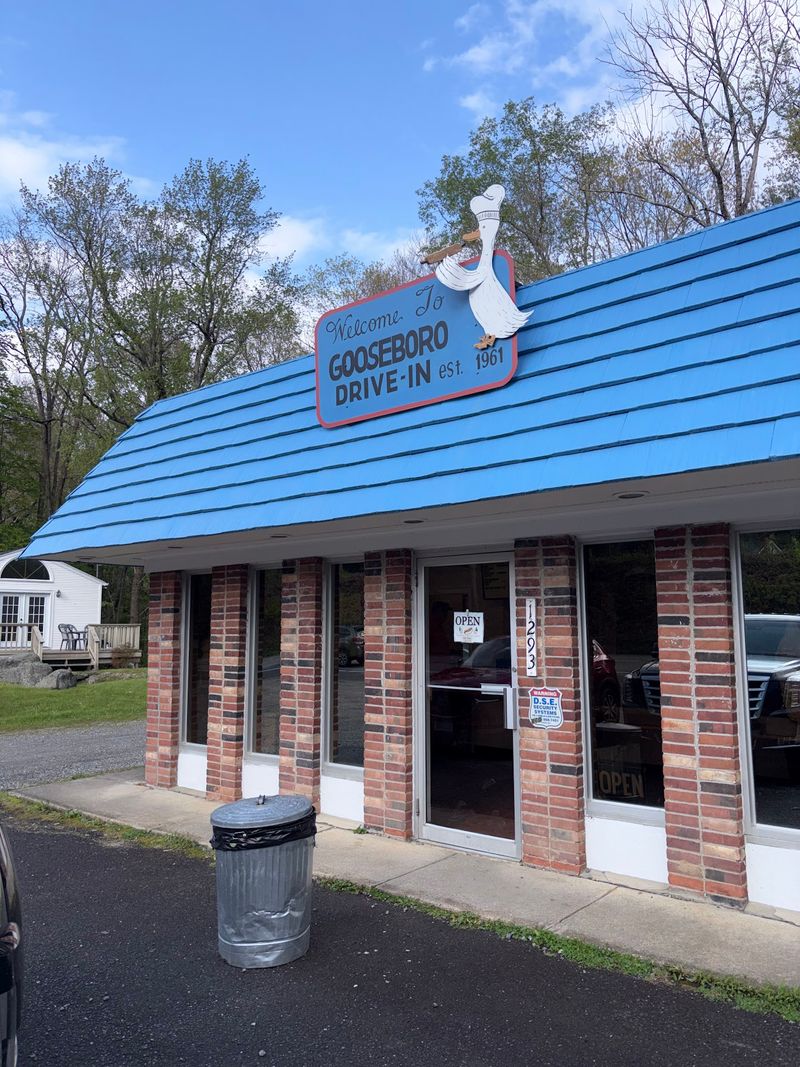 Route 202 Has Led Diners Here Since 1961