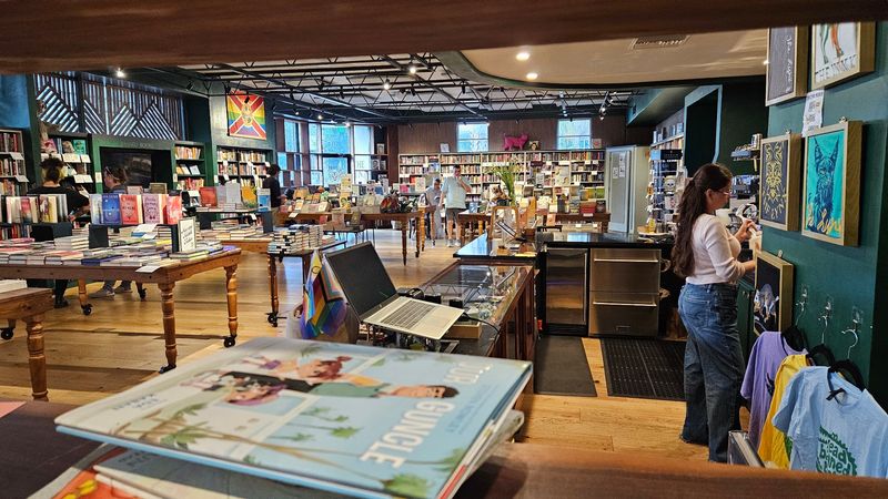 The Lynx Books, Gainesville