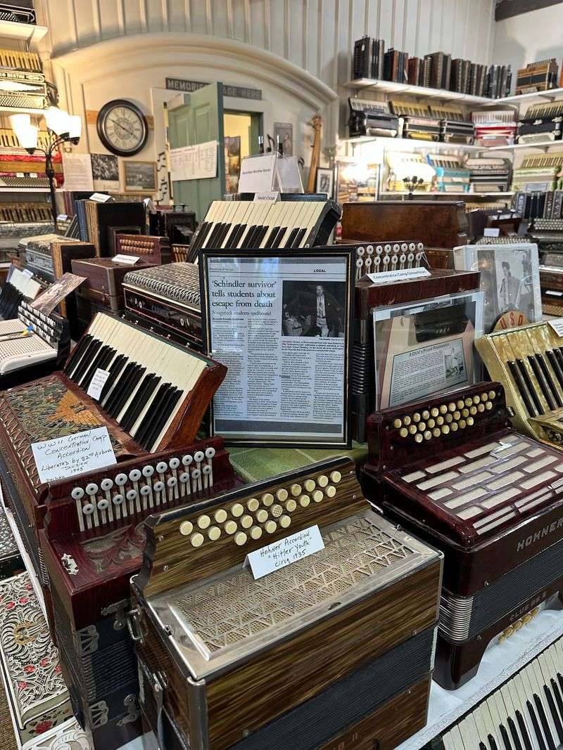 Most People Have No Idea This Charming Accordion Museum Exists In Connecticut - Decor Hint Hidden Details Inside The Museum Displays