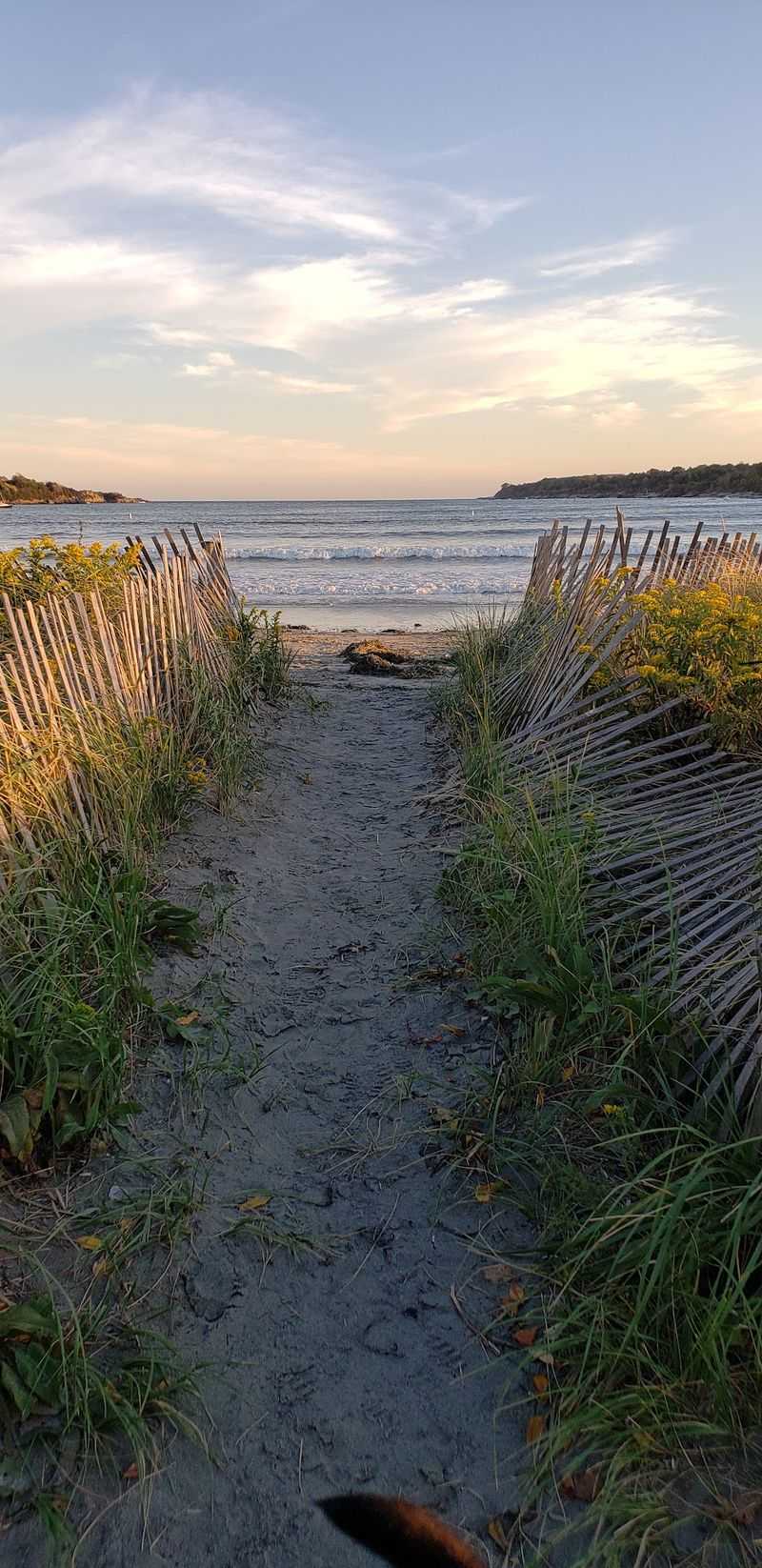 This Hidden Rhode Island Cove Is A Peaceful Alternative To Crowded Beaches - Decor Hint Beyond The Usual Beach Experience