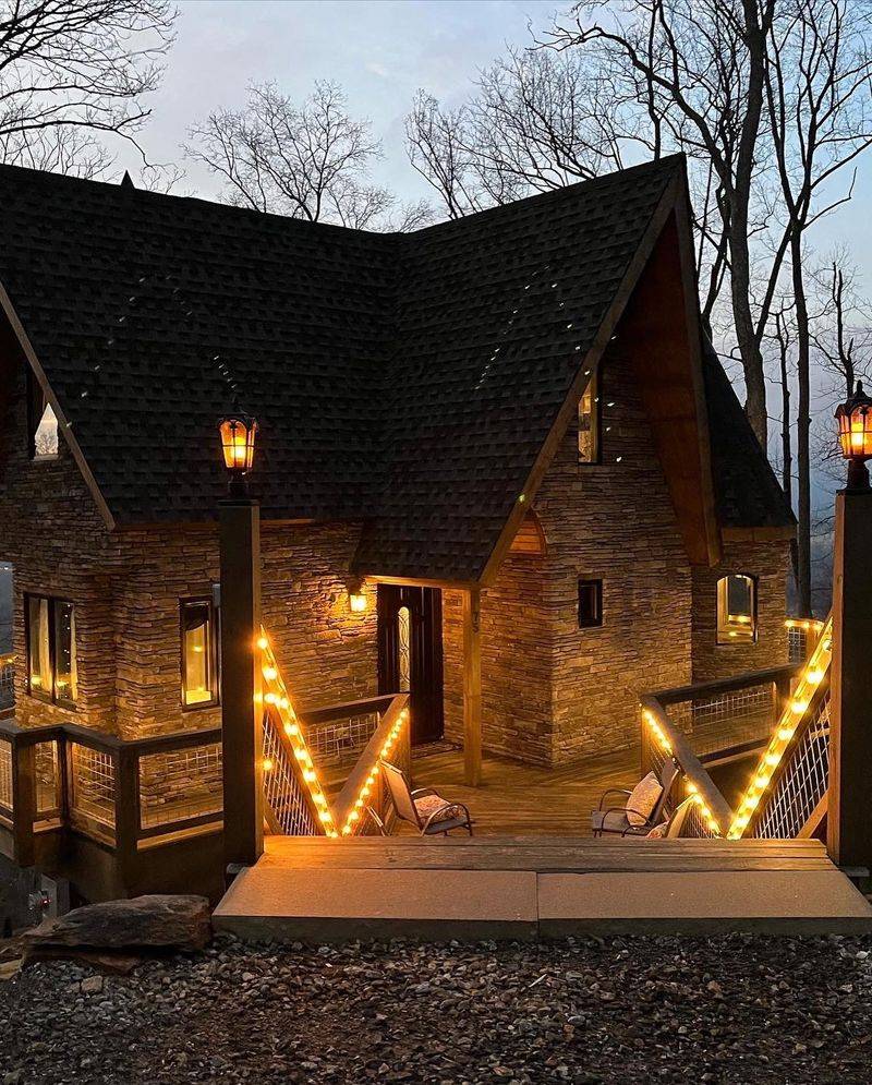This Magical North Carolina Treehouse Lets Muggles Live Like Wizards For A Night - Decor Hint Wizard-Inspired Details Turn Every Corner Into Part Of The Experience