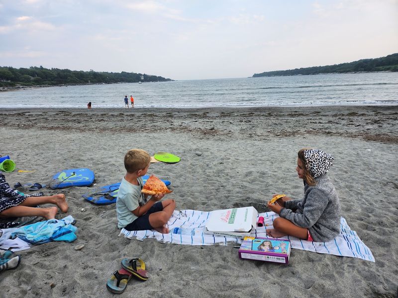 This Hidden Rhode Island Cove Is A Peaceful Alternative To Crowded Beaches - Decor Hint Days Filled With Simple Pleasures