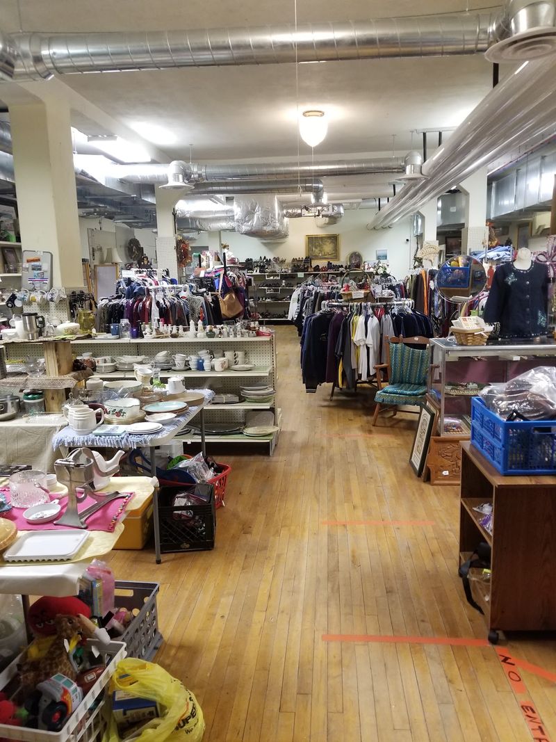Mary's Closet Thrift Store, Grand Island