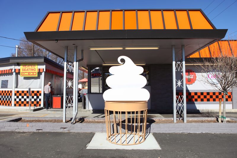 This 70-Year-Old Idaho Drive-In Still Serves The Summer Treats Locals Crave Every Year - Decor Hint Take Advantage Of The Old-School Drive-In Feel Without Leaving The City