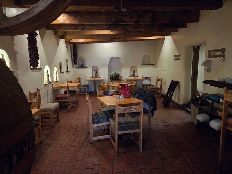 This New Mexico Mom-And-Pop Restaurant Serves Incredibly Good Comfort Food - Decor Hint Rooms With Their Own Moods