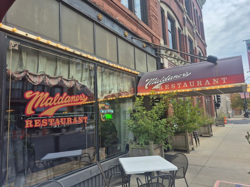 These 10 Illinois Restaurants Are Perfect For Celebrating Something Special - Decor Hint Maldaner's Restaurant, Springfield