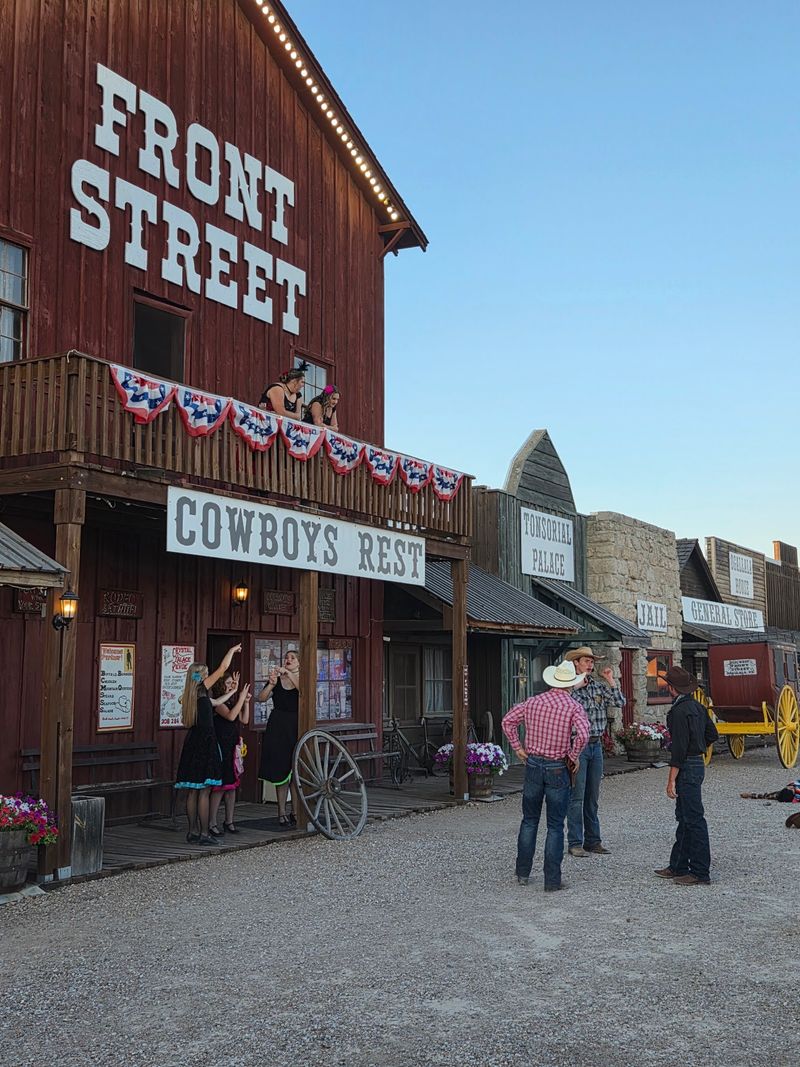 Front Street Steakhouse & Crystal Palace Saloon, Ogallala