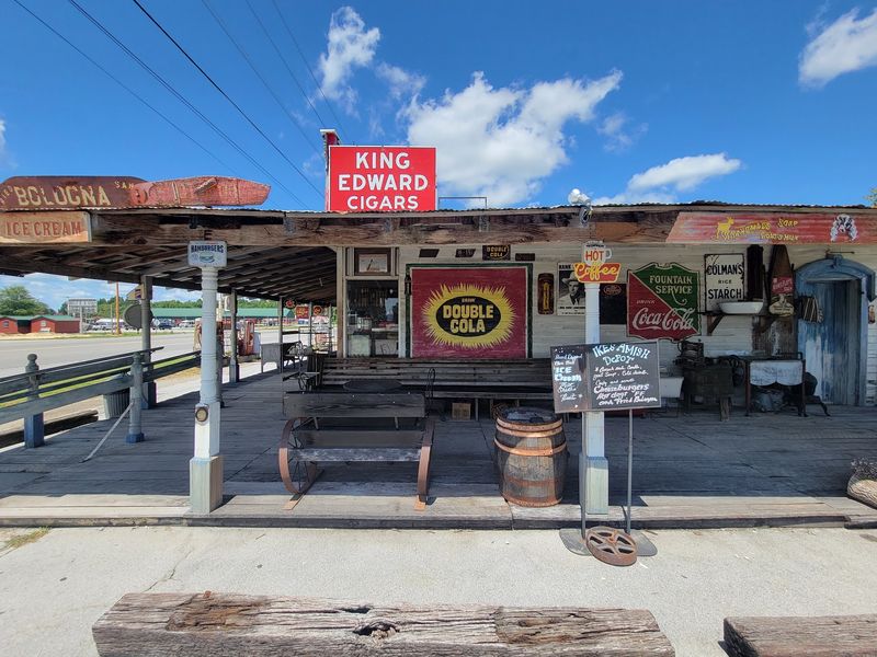 These 9 Tennessee Amish And Mennonite Country Markets Are Worth Driving For Homemade Bread And More - Decor Hint Amish Country Depot, Ethridge
