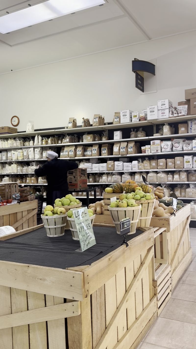 Miller's Natural Foods, Hand