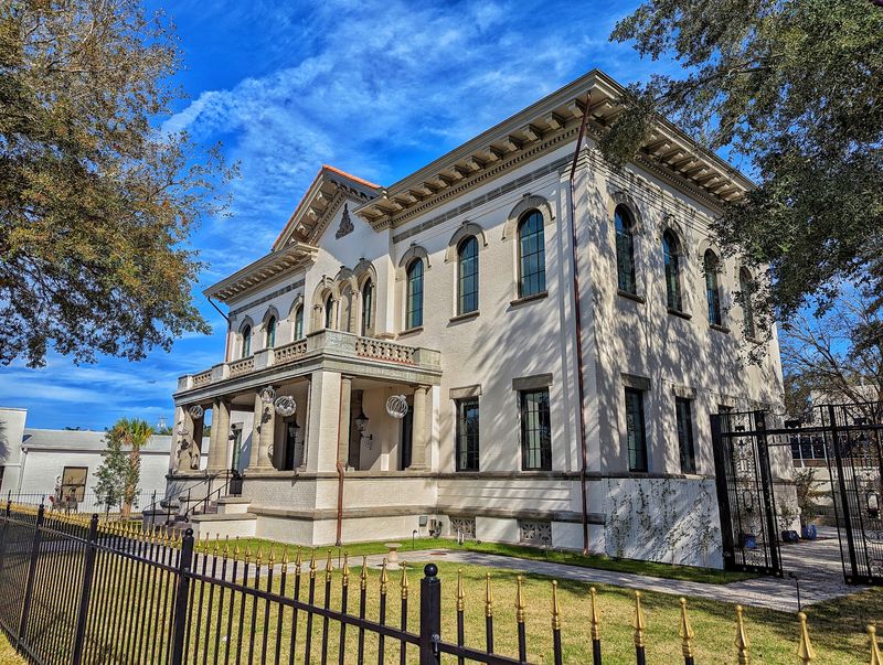9 Affordable Florida Road Trip Destinations That Will Go Easy On Your Wallet - Decor Hint Gainesville
