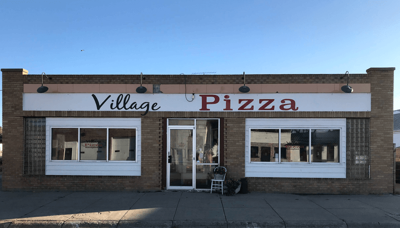 Hemingford, Village Pizza